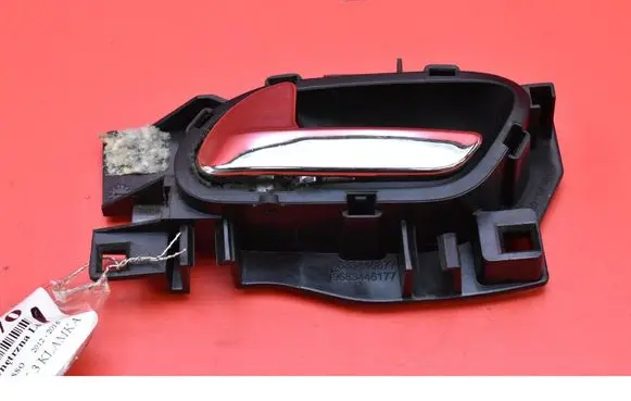 Citroen C3 Picasso Front door interior handle 9683446877