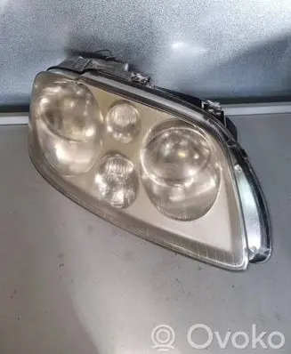 Volkswagen Touran I Headlight/headlamp 0301205202 1T0941006