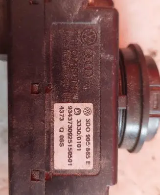 Volkswagen Touareg II Ignition lock 3D0905865E 33300101 9343730925150501