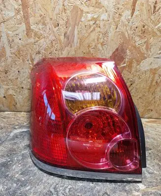Toyota Avensis T250 Rear/tail lights