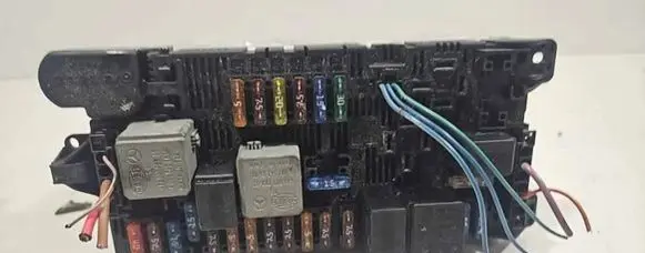 Mercedes-Benz E W211 Fuse module 2115453101