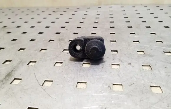 Nissan Qashqai+2 Front door sensor 