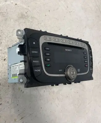 Ford Focus Radio/CD/DVD/GPS head unit 7M5T18C939EC V003173 CDXFS307EC