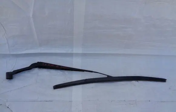 Renault Kadjar Front wiper blade arm