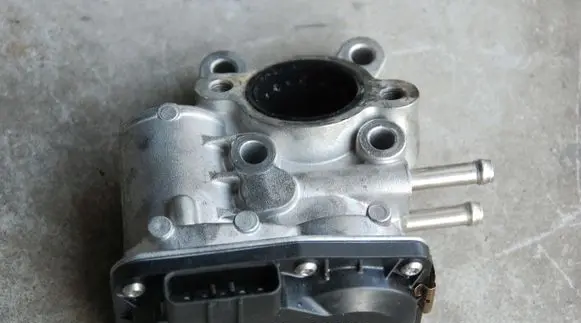 Nissan Pathfinder R51 EGR valve 128KW