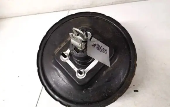 Subaru B9 Tribeca Brake booster f01g061097