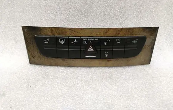 Mercedes-Benz E AMG W211 A set of switches A2118217658