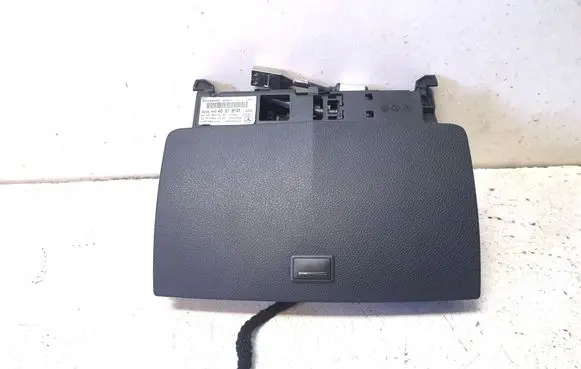 Mercedes-Benz C W204 Screen/display/small screen A2048204697