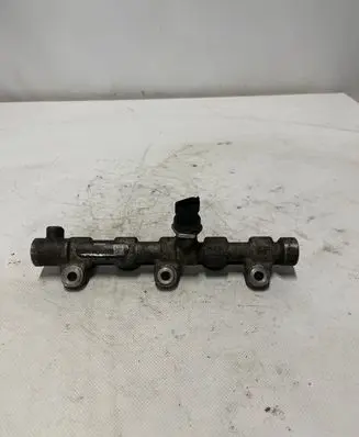 Renault Master III Fuel main line pipe 175215697R