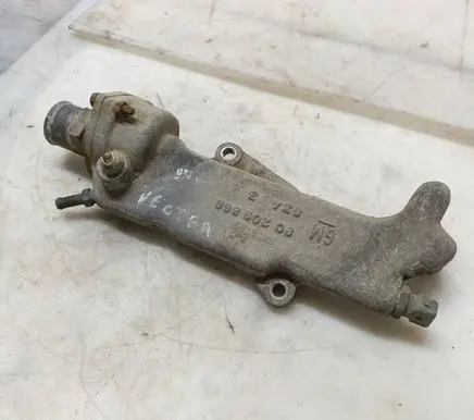 Opel Omega A Thermostat/thermostat housing 90209869
