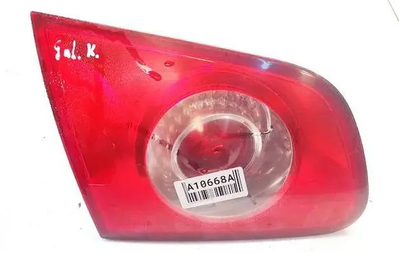 Tailgate rear/tail lights