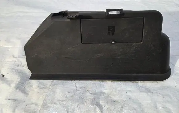 Ford Mondeo MK V Fuse box cover DS73F020C62A