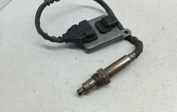 Mercedes-Benz Sprinter W906 Lambda probe sensor A0009053403 5WK96681D 0009053403