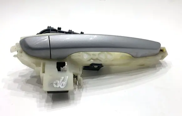 Hyundai i30 Front door exterior handle 