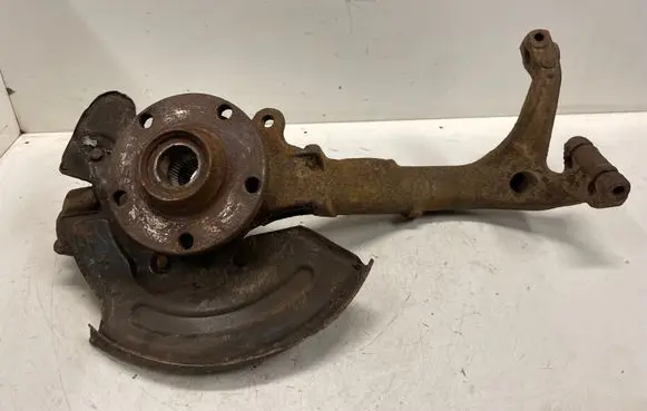 Volkswagen PASSAT B5.5 Front wheel hub