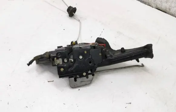 Audi A4 S4 B6 8E 8H Front door lock