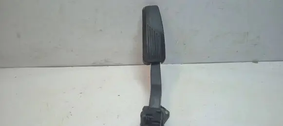 Maserati Ghibli Accelerator throttle pedal 04861715AD