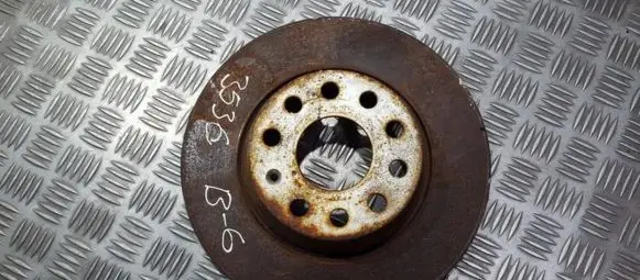 Volkswagen PASSAT B6 Rear brake disc