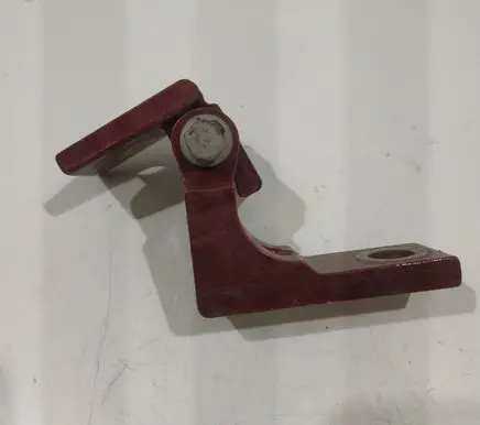 Alfa Romeo 159 Front door lower hinge 