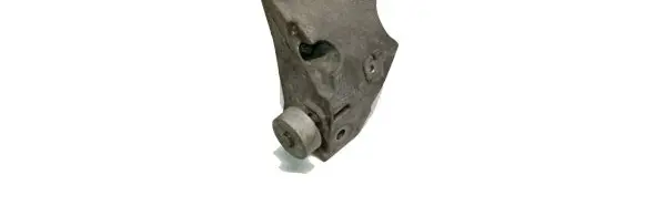 BMW 5 G30 G31 Engine mounting bracket 6861563 22226