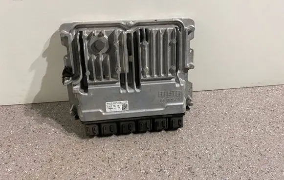 BMW X1 F48 F49 Engine control unit/module 5A17F35 0261S102WZ 170528929