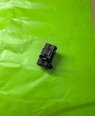 BMW 5 F10 F11 Turbine electric control actuator 4933519410 6NW01043004