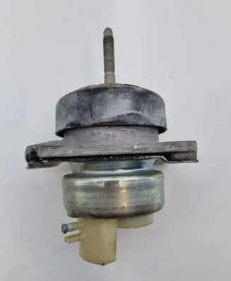 Ford Mustang VII Engine mount bracket FR36B032AA
