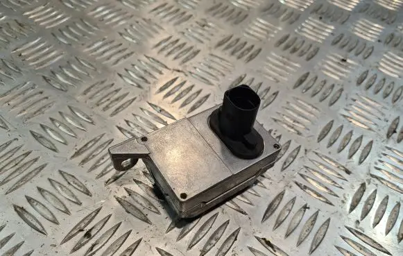 Volkswagen Golf V ESP acceleration yaw rate sensor 1K0907655B