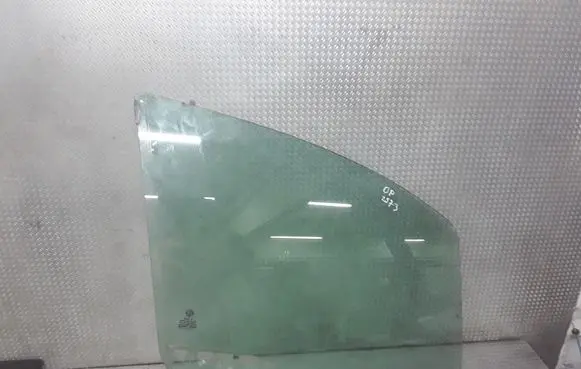 Lancia Musa Front door window glass four-door