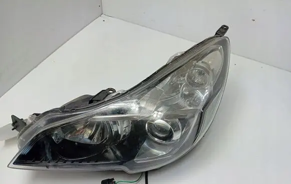 Subaru Outback Headlight/headlamp