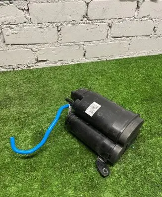 Active carbon filter fuel vapour canister