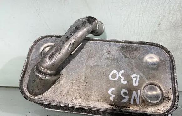 Engine oil radiator