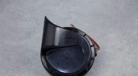 Opel Astra H Horn signal 002924 500HZ