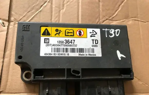 Opel Insignia A Airbag control unit/module 13503647