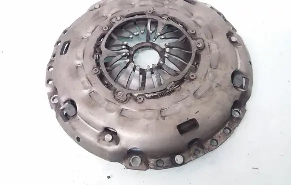Volkswagen Eos Pressure plate 03G141025F