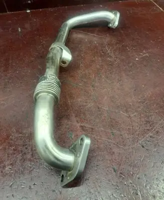 Dodge Caliber EGR valve line/pipe/hose 03G131521AM