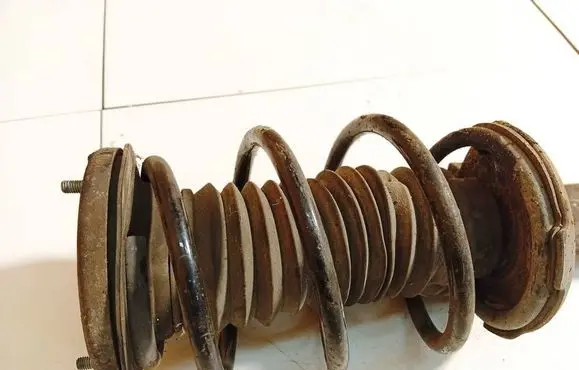 BMW 7 E65 E66 Front coil spring 