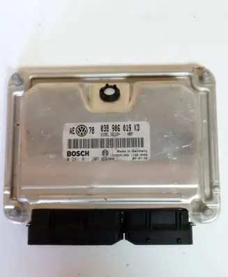 Volkswagen PASSAT B5.5 Engine control unit/module 038906019KD 0281011205