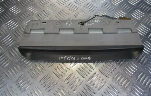 Subaru Impreza II Third/center stoplight
