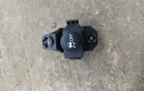 Traction control (ASR) switch