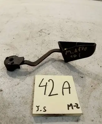Mercedes-Benz A W168 Accelerator throttle pedal A1683000104