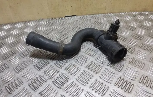 Audi A6 S6 C5 4B Engine coolant pipe/hose 4B0121049D