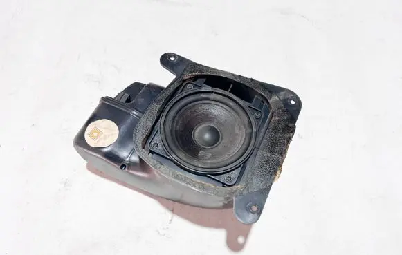 BMW 8 E31 Front door speaker 65131383392