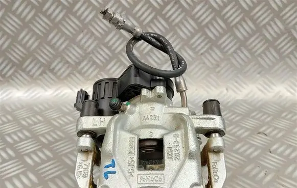 Ford Kuga III Rear brake caliper JX612D253B