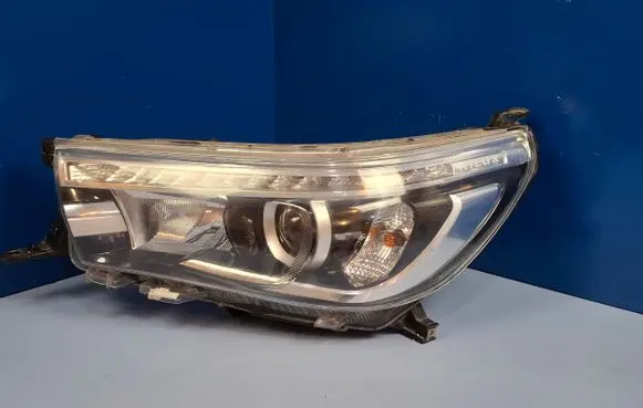Toyota Hilux (AN120, AN130) Headlight/headlamp KOITO0K56
