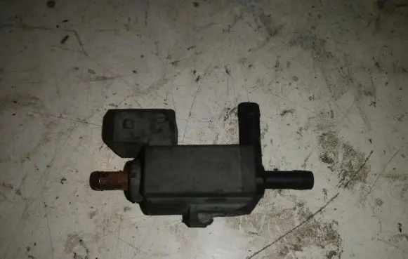 Volvo S60 Turbo solenoid valve 72224005 C3122