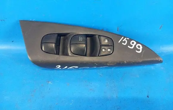Nissan Sentra B17 Electric window control switch 254013SH1A