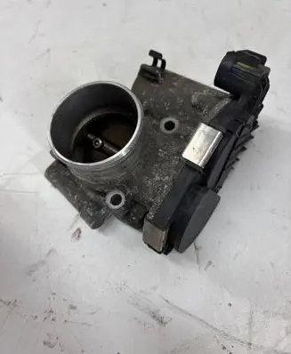 Opel Combo D Throttle body valve 55562270