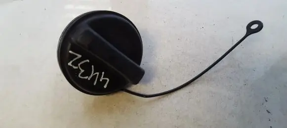 Opel Mokka Fuel tank filler cap 
