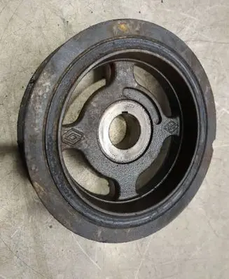 Nissan Qashqai Crankshaft pulley C47061